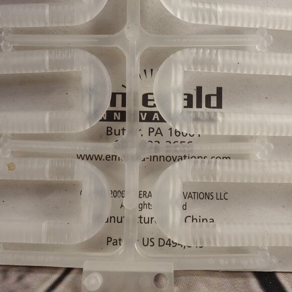 Lites Up All In One Light Clips Outdoor Shingle And Gutter Clips 2006 - Picture 5 of 5